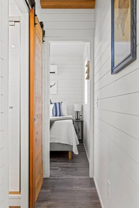 New! The Texas Longhorn-Luxury Container Home Fredericksburg Esterno foto